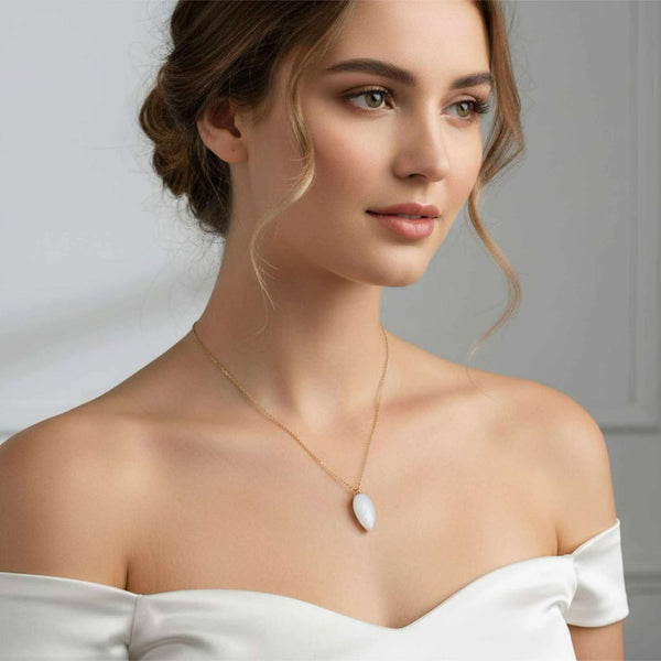 White Moonstone Briolette Pendant Necklace