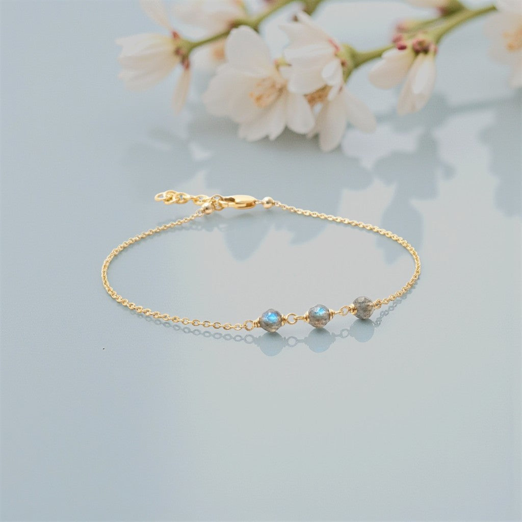 Dainty Labradorite Bracelet