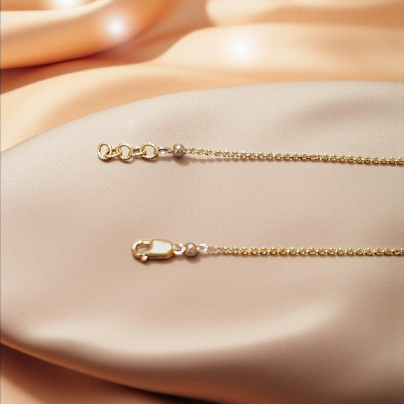 Dainty Labradorite Bracelet