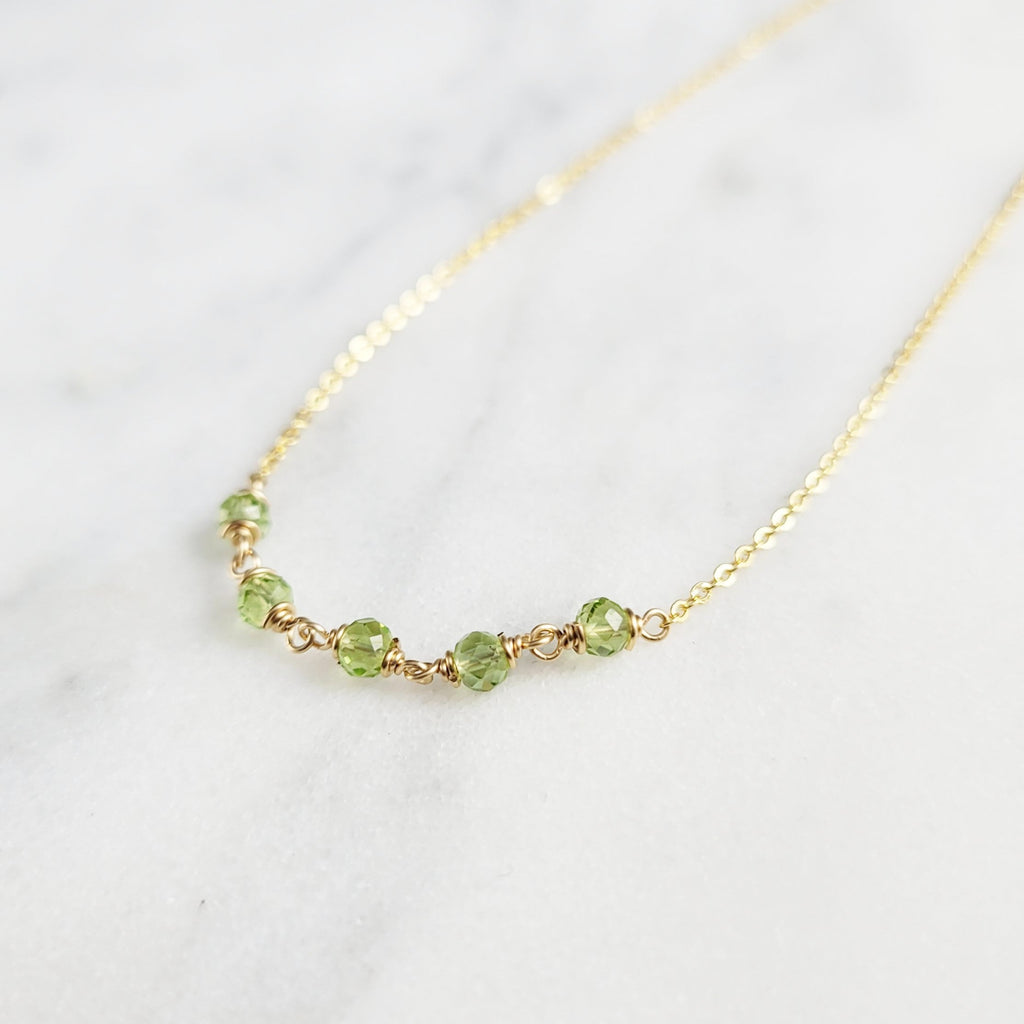 Raw Peridot Pendant, Sterling Silver Peridot Necklace, August Birthstone  Necklace, Healing Crystals, Birthstone Gift, Gemstone Pendant - Etsy
